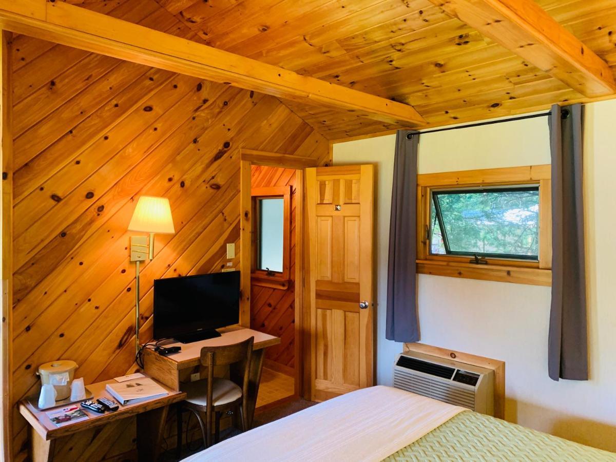 Wiscasset Woods Lodge Ngoại thất bức ảnh